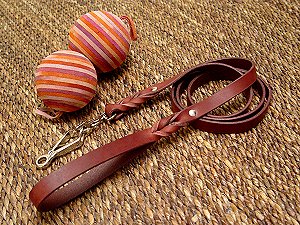 Handcrafted leather dog leash with quick release snap hook - Click Image to Close